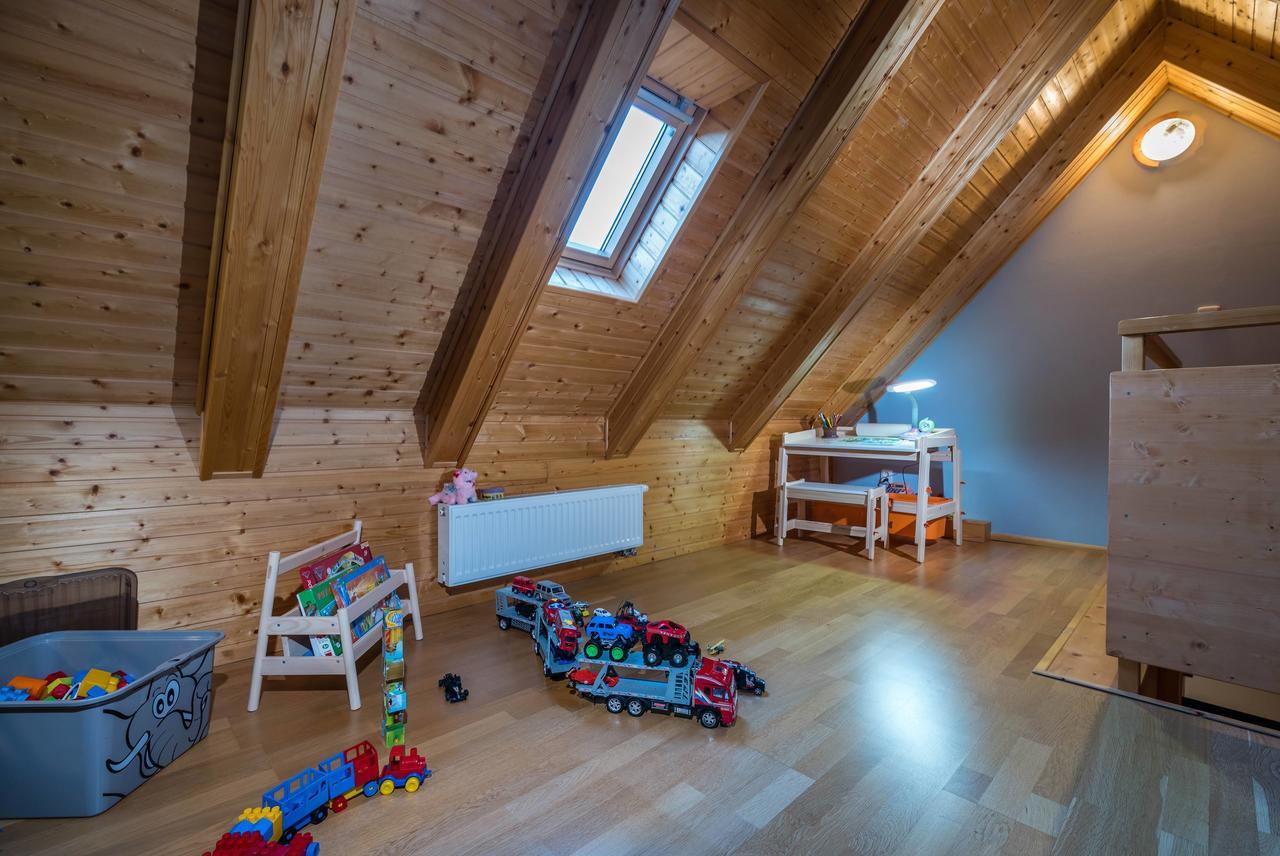 Vila Oddy Stará Lesná Exteriér fotografie